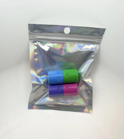 The BOLDS Tiny Hides pack, designed for K9 nosework training, includes Magenta, Cyan, Green, and Purple magnetic scent detection vessels. Made from durable, eco-friendly PLA, these hides are perfect for improving your dog’s scent detection skills.