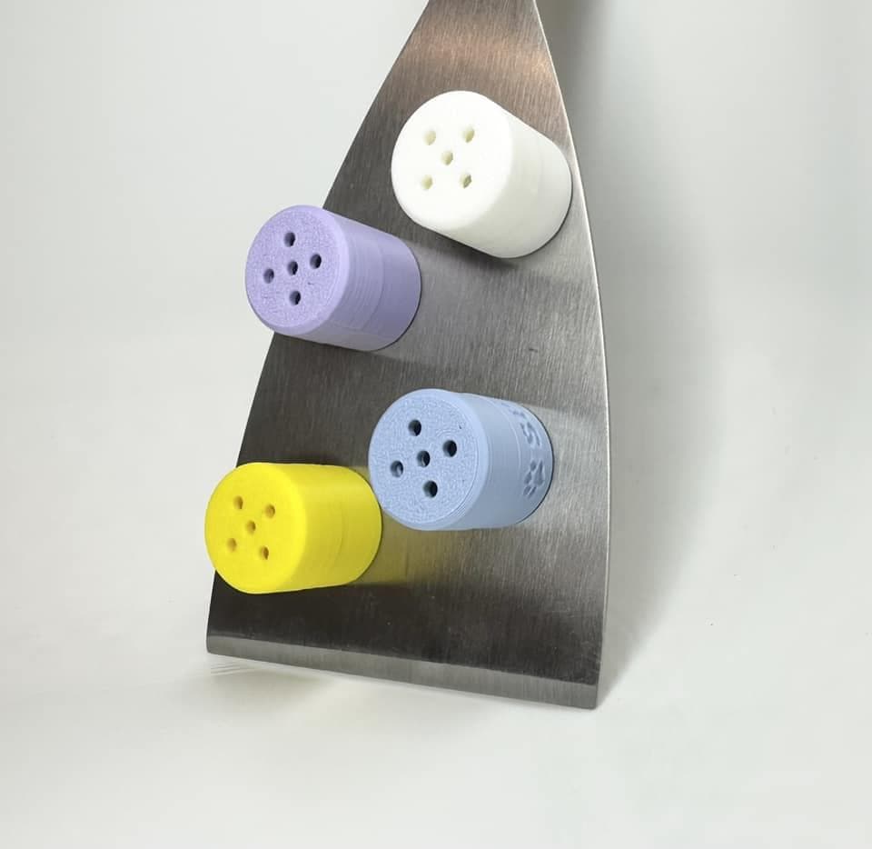 The Spring Tiny Hides pack for K9 nosework training includes Yellow, Periwinkle, White, and Ice Blue magnetic scent detection vessels. Made from durable, eco-friendly PLA, these hides are perfect for improving your dog’s scent detection skills.