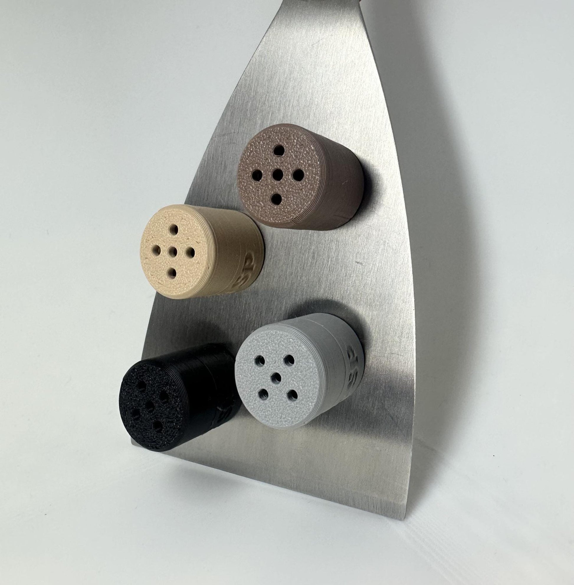 Tiny Magnetic Hides for K9 Nosework – Neutral Colours - Small Scent Detection Vessels, 4-Pack Training Tools for Scent Work