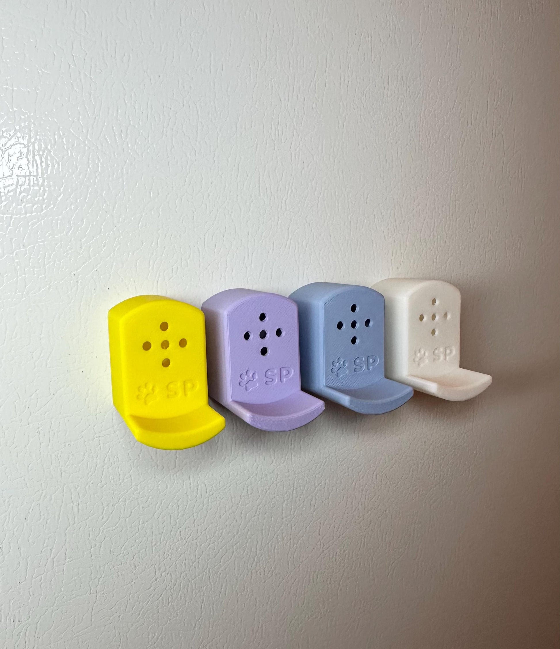 Tiny Magnetic Hides with Pairing Extensions for K9 Nosework – Small Scent Detection pairing Vessels, Training Tools for Scent Work